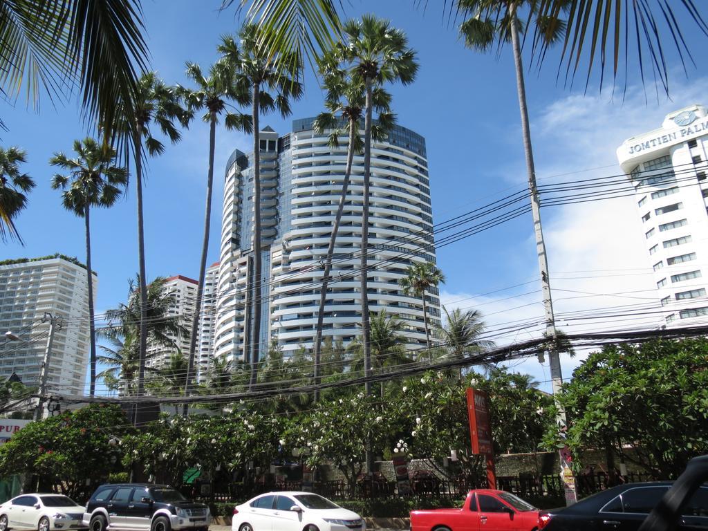 Jomtien Plaza Suite Apartments Habitación foto
