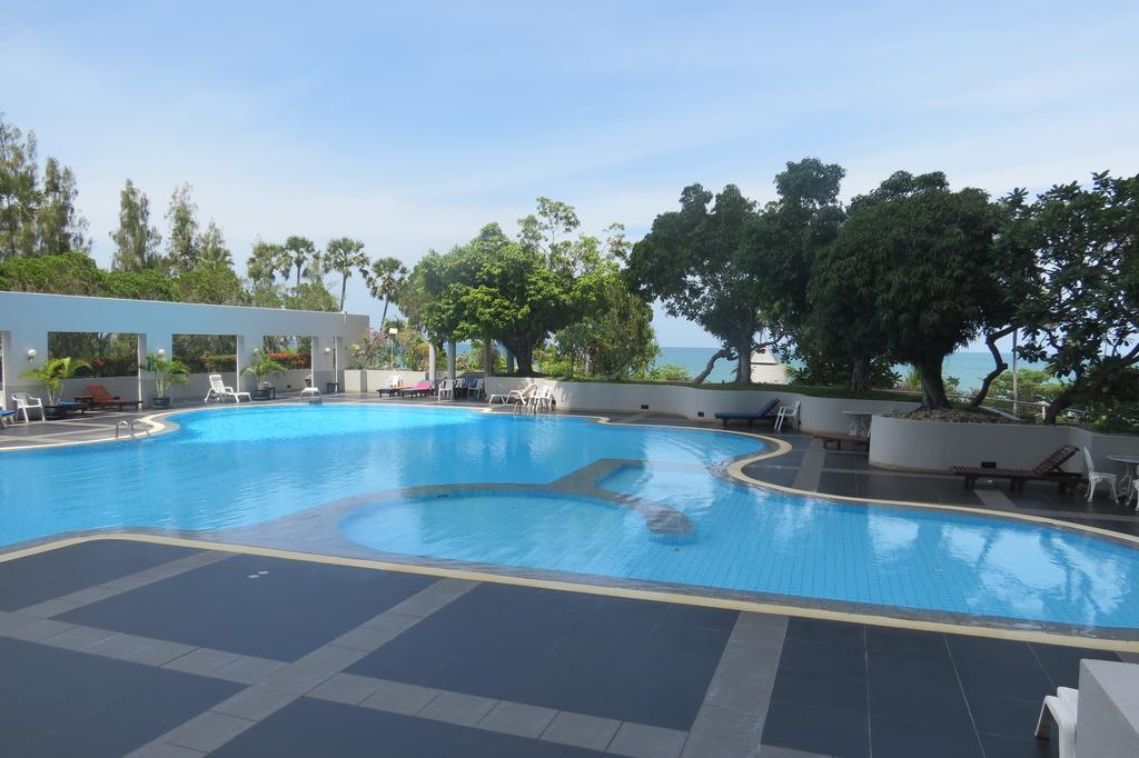 Jomtien Plaza Suite Apartments Exterior foto