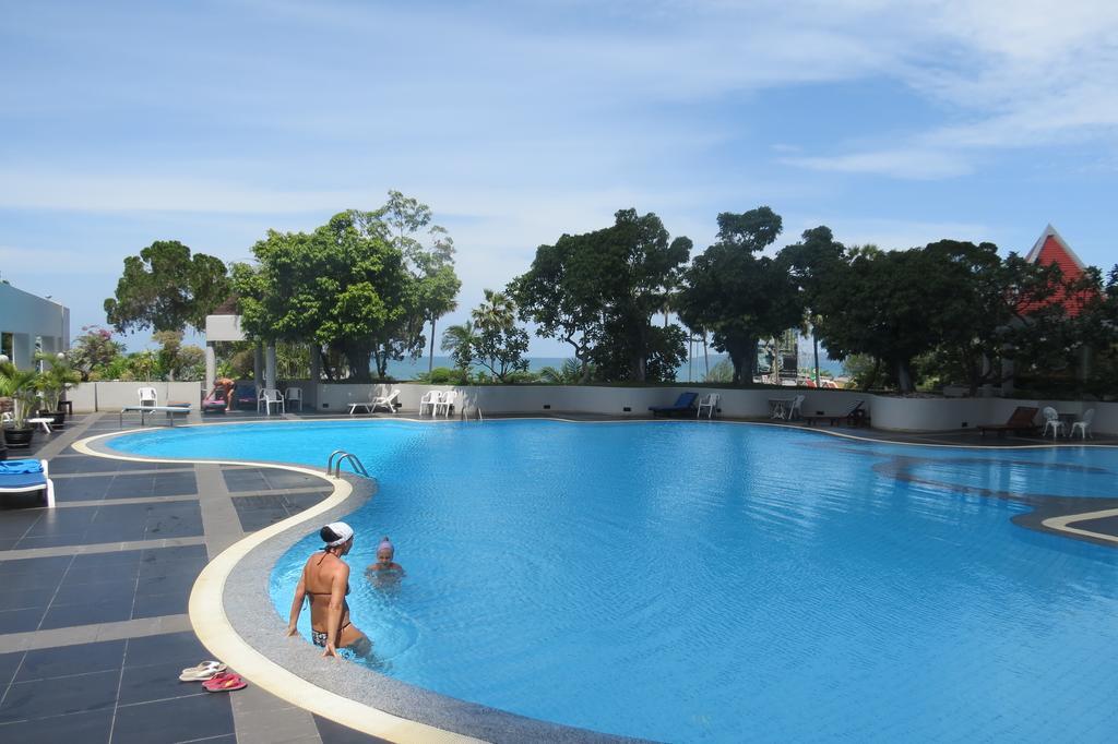 Jomtien Plaza Suite Apartments Exterior foto